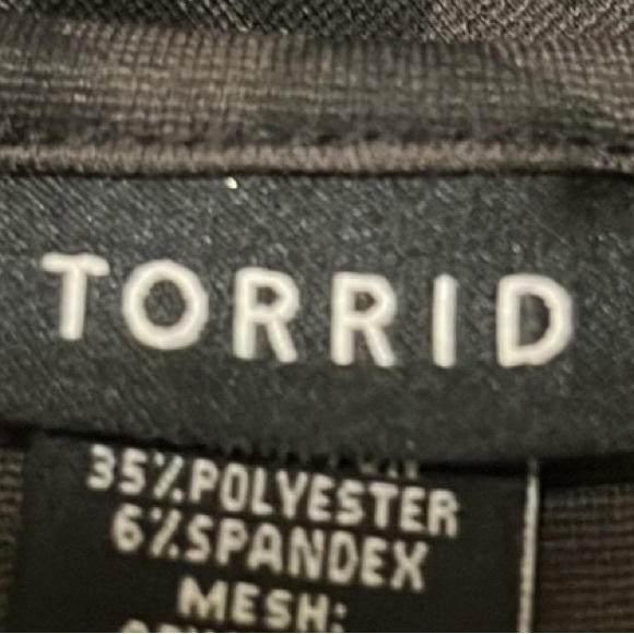 Torrid, Sleeveless, Casual, Leopard Print, Keyhole Top, Gray/Black, Size 5 - Picture 3 of 5